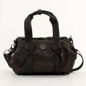 Womens Lululemon DTB Black Duffle Travel Tote Gym Bag *